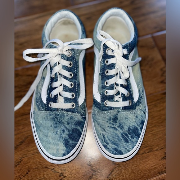 Vans Shoes - Vans Old Skool Denim Acid Wash Canvas Classic Skate Shoes women Size 6.5 Men 5